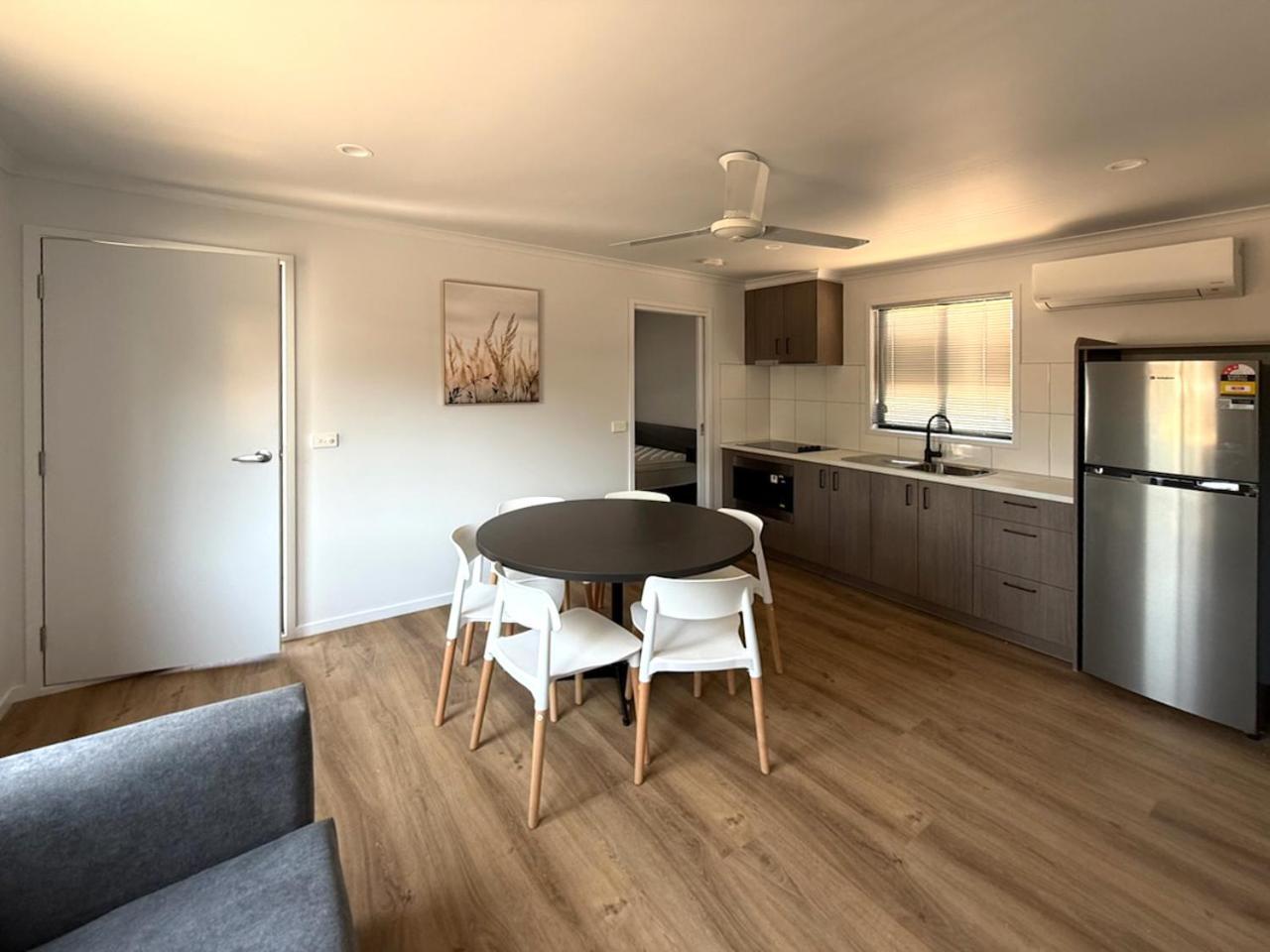 Big4 Traralgon Park Lane Holiday Park エクステリア 写真