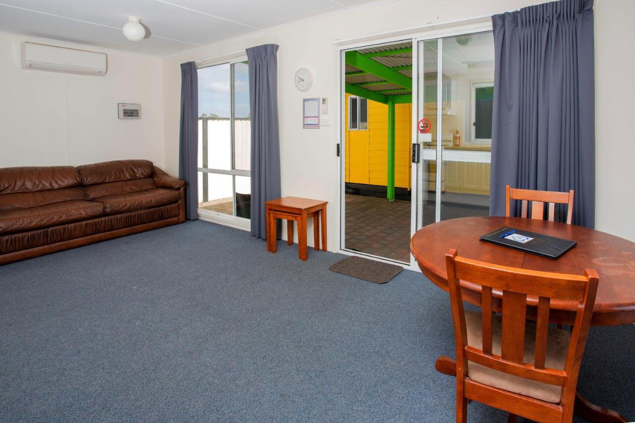 Big4 Traralgon Park Lane Holiday Park エクステリア 写真